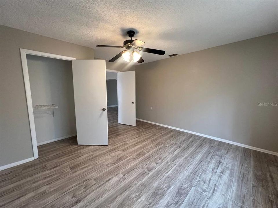 For Rent: $1,950 (3 beds, 2 baths, 1918 Square Feet)