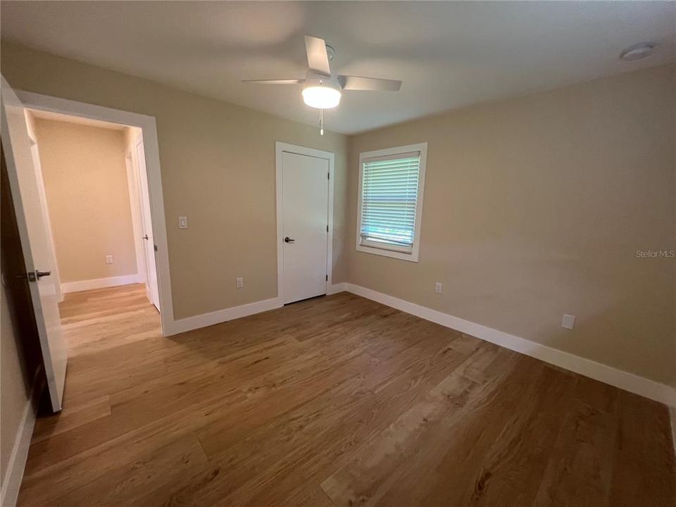 Active With Contract: $1,799 (2 beds, 2 baths, 1071 Square Feet)