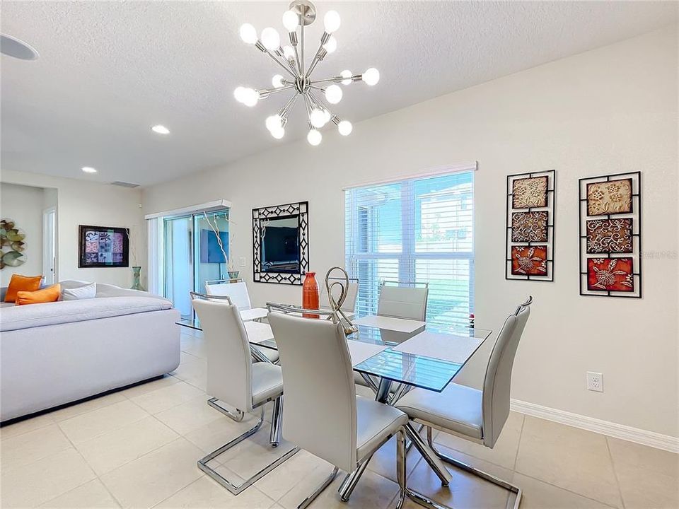 Active With Contract: $409,500 (4 beds, 2 baths, 2092 Square Feet)