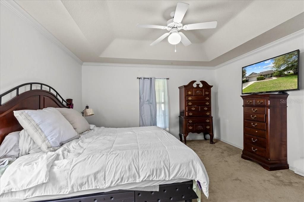 For Sale: $345,900 (3 beds, 2 baths, 1601 Square Feet)