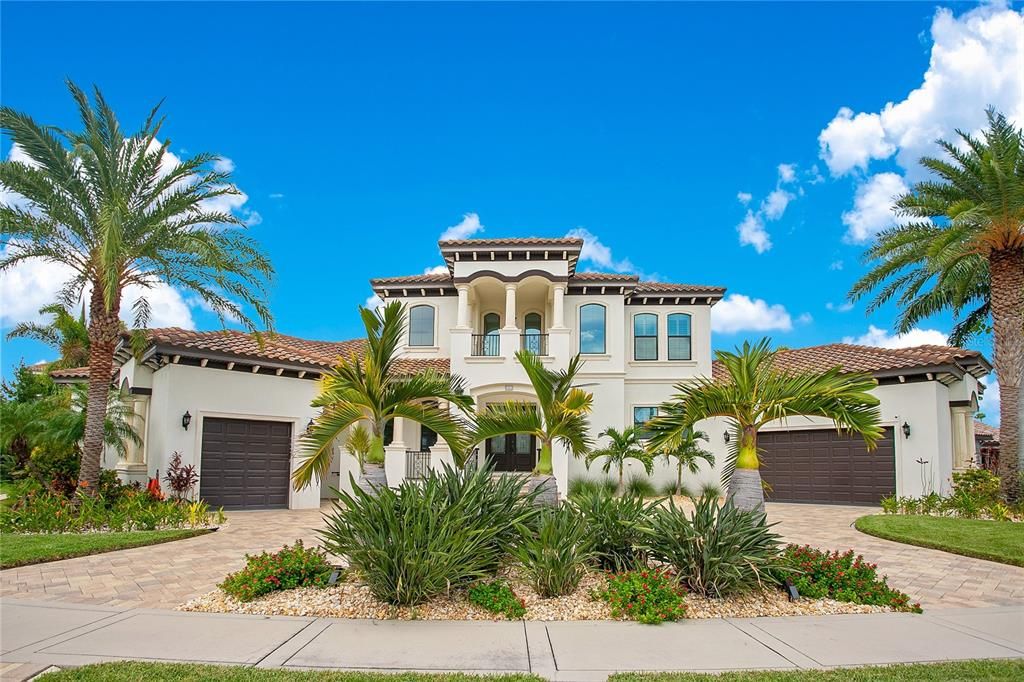 Recently Sold: $1,359,000 (4 beds, 4 baths, 3517 Square Feet)