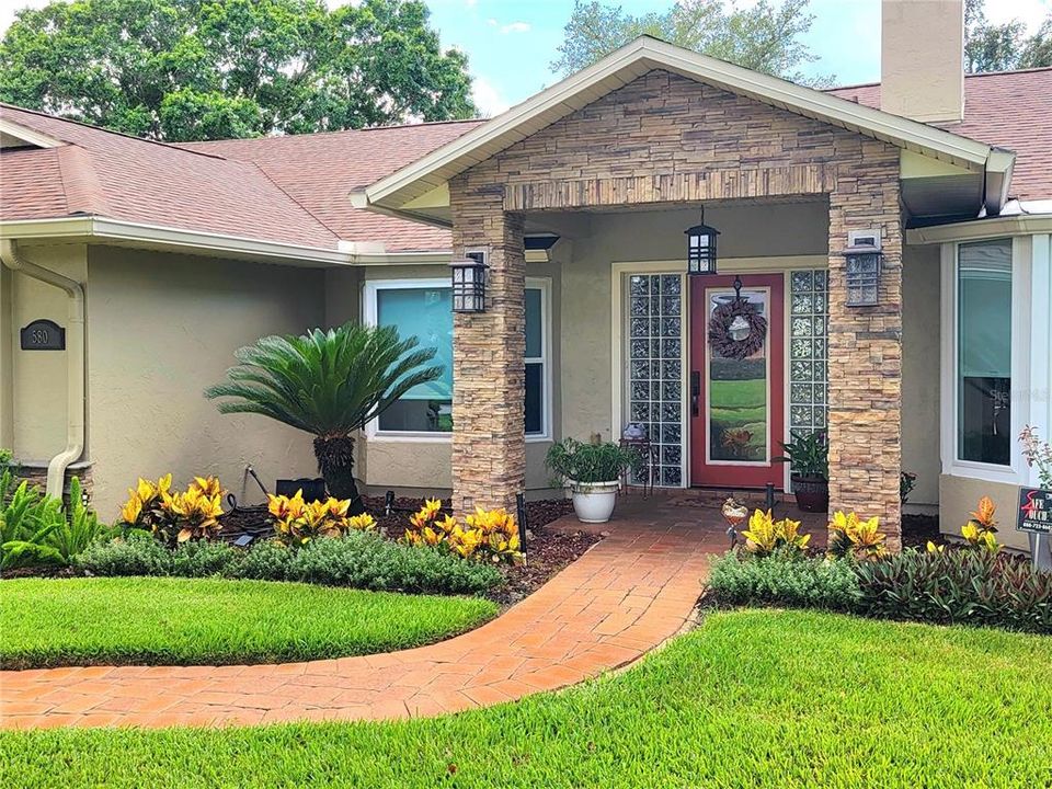 Active With Contract: $639,000 (4 beds, 2 baths, 2207 Square Feet)