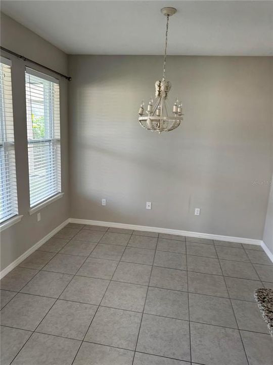 Active With Contract: $2,600 (3 beds, 2 baths, 2304 Square Feet)