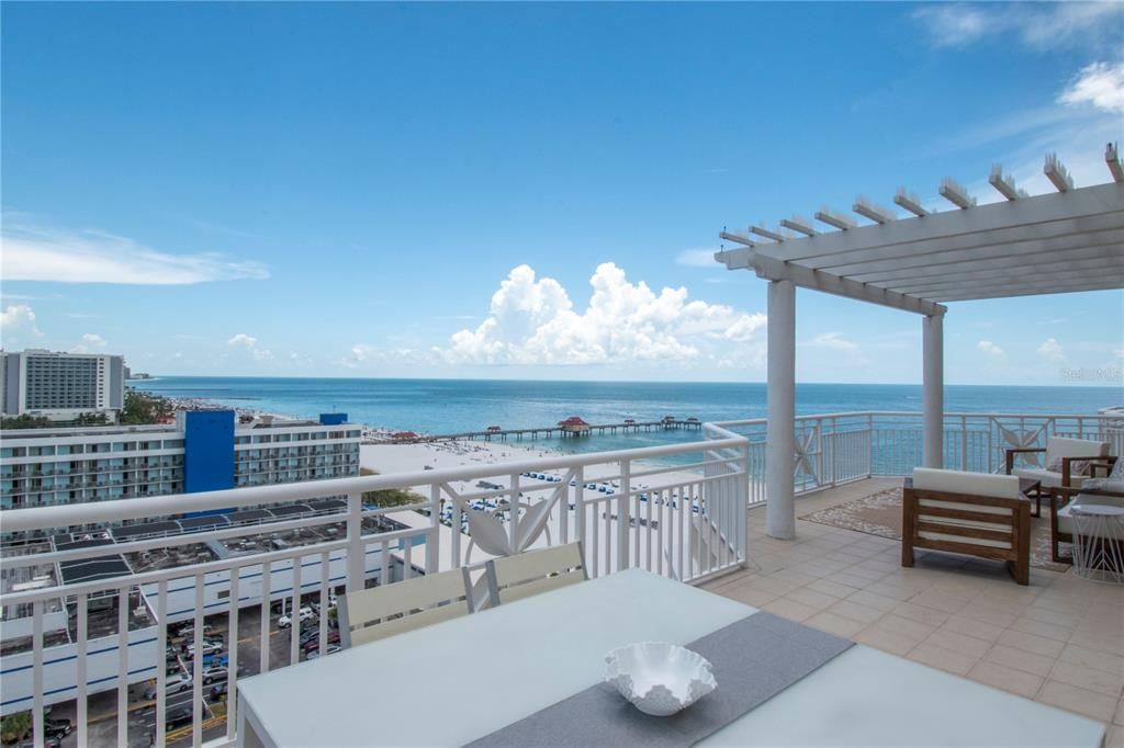 For Sale: $5,900,000 (4 beds, 3 baths, 4065 Square Feet)