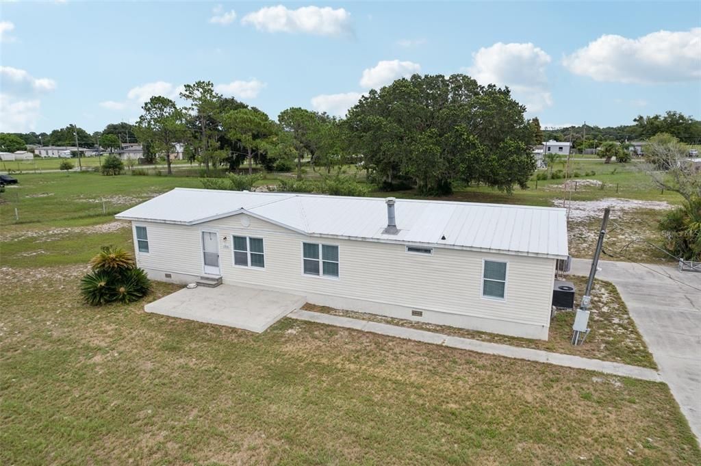 Active With Contract: $325,000 (3 beds, 2 baths, 1701 Square Feet)