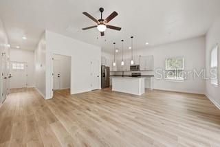 Active With Contract: $305,000 (3 beds, 2 baths, 1262 Square Feet)