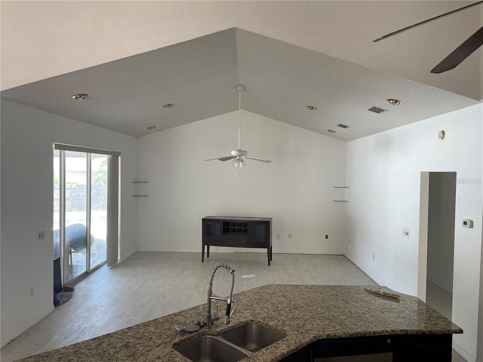 Active With Contract: $440,000 (4 beds, 3 baths, 2339 Square Feet)