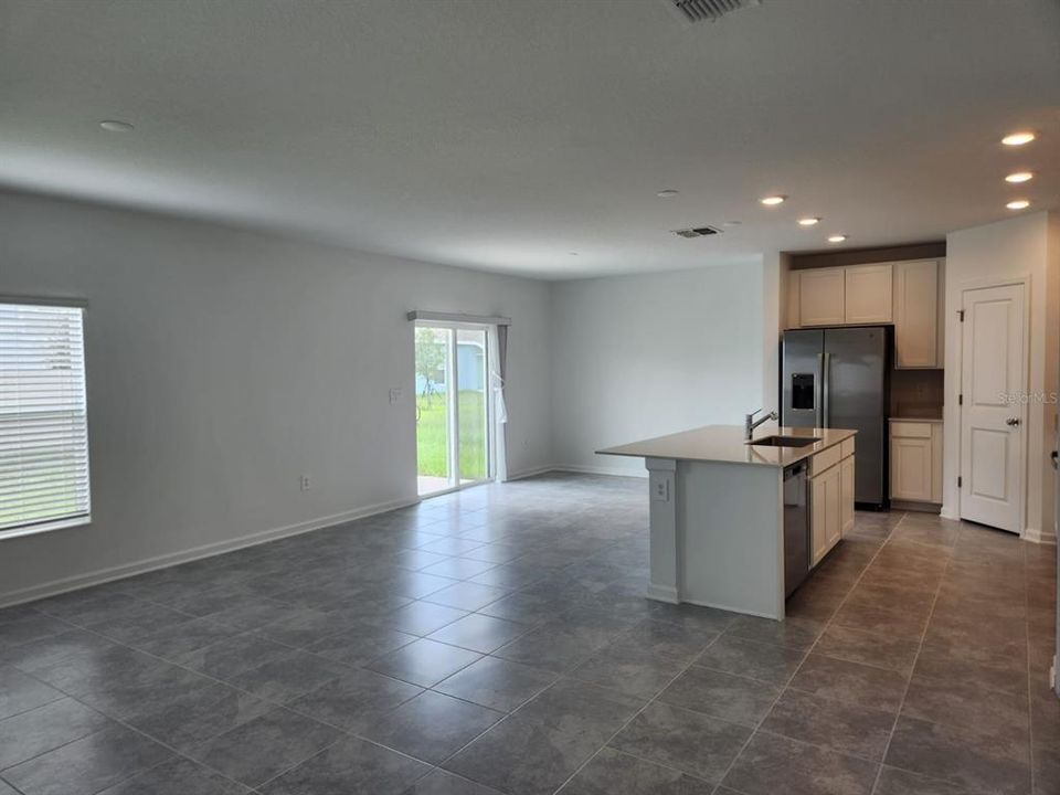 Active With Contract: $2,400 (4 beds, 2 baths, 1879 Square Feet)