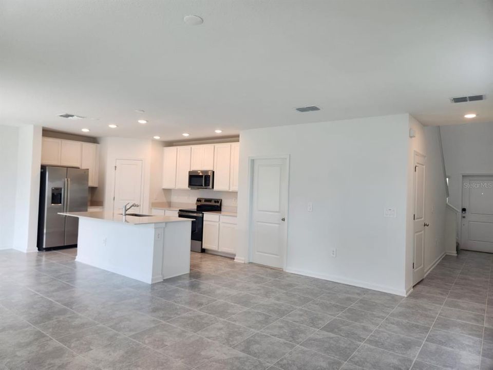 Active With Contract: $2,400 (4 beds, 2 baths, 1879 Square Feet)