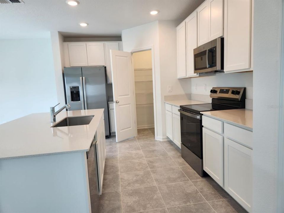 Active With Contract: $2,400 (4 beds, 2 baths, 1879 Square Feet)