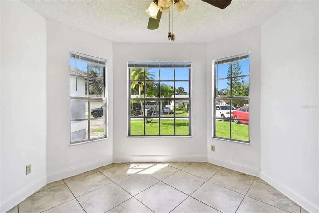 Active With Contract: $334,000 (3 beds, 2 baths, 1243 Square Feet)