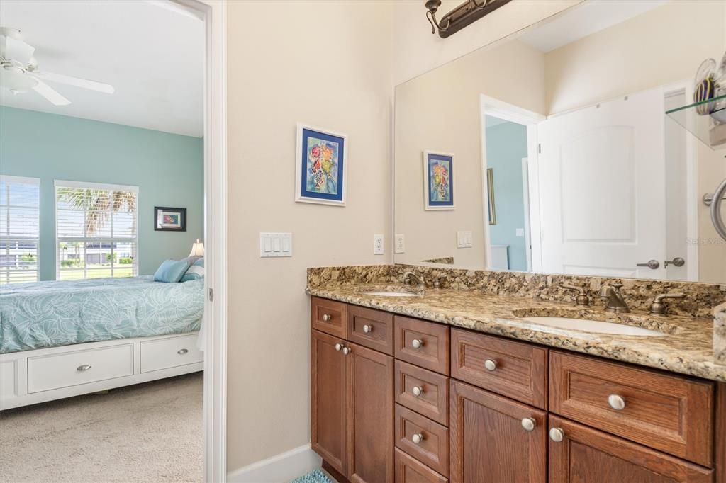 Active With Contract: $229,000 (3 beds, 2 baths, 1288 Square Feet)