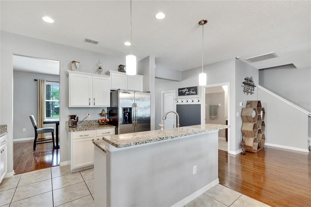 Active With Contract: $484,900 (5 beds, 2 baths, 2902 Square Feet)