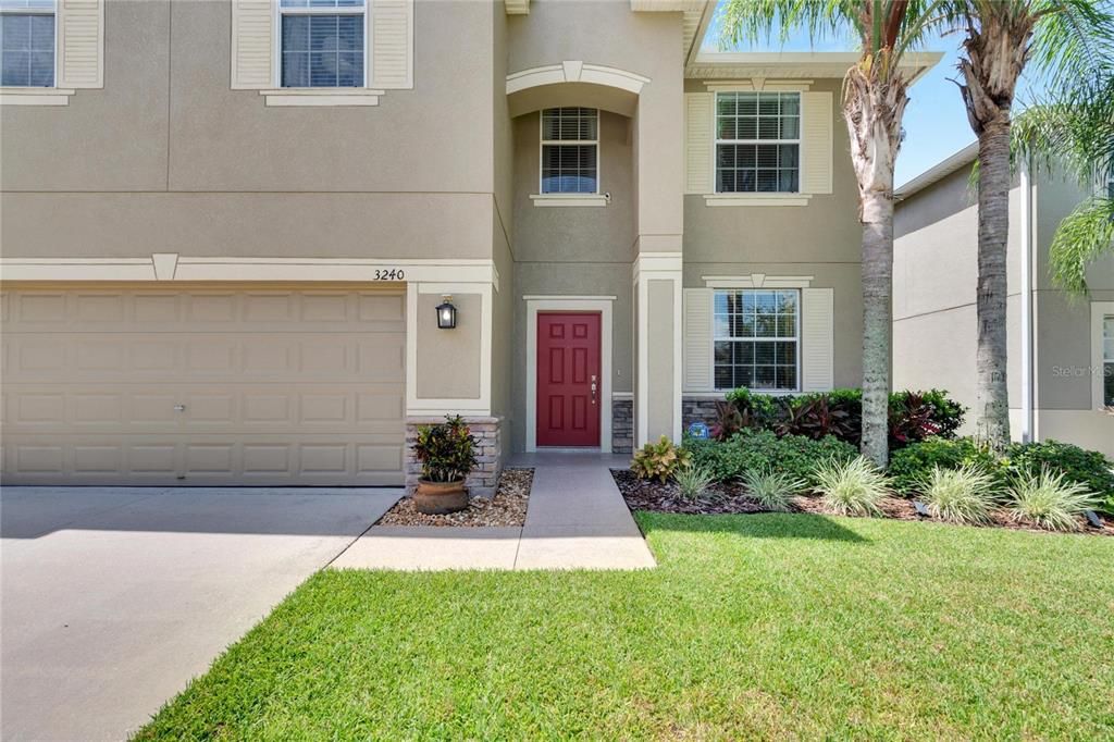 Active With Contract: $484,900 (5 beds, 2 baths, 2902 Square Feet)