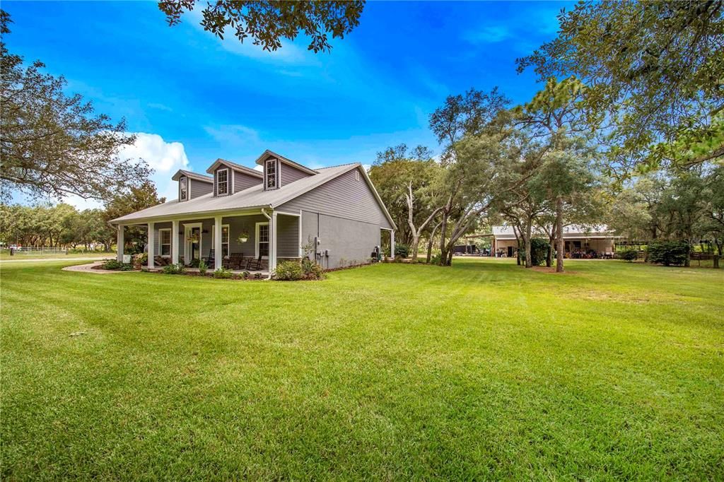 For Sale: $839,000 (3 beds, 2 baths, 2405 Square Feet)