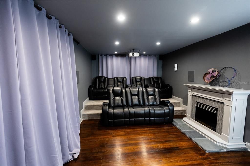 THEATER ROOM SEATING