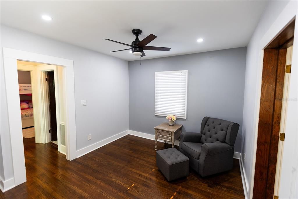 UPSTAIRS BONUS ROOM (RIGHT OF BATHROOM)