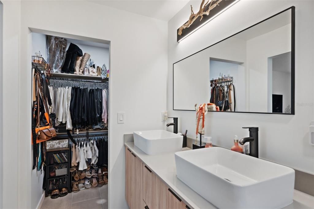 Double vanity and walk in closet