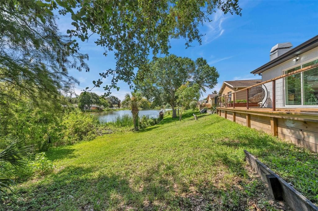 Although on the lake front the home sits well above the water and there is no risk of flooding