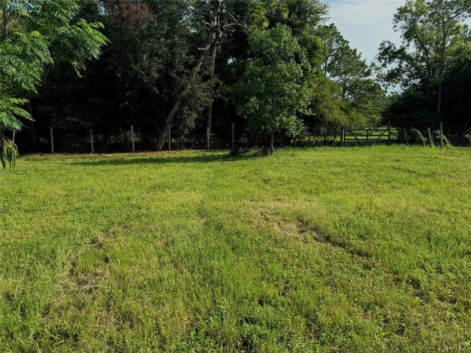 Vendido Recientemente: $62,000 (5.05 acres)