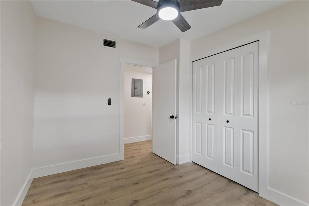 Active With Contract: $339,500 (3 beds, 2 baths, 1180 Square Feet)