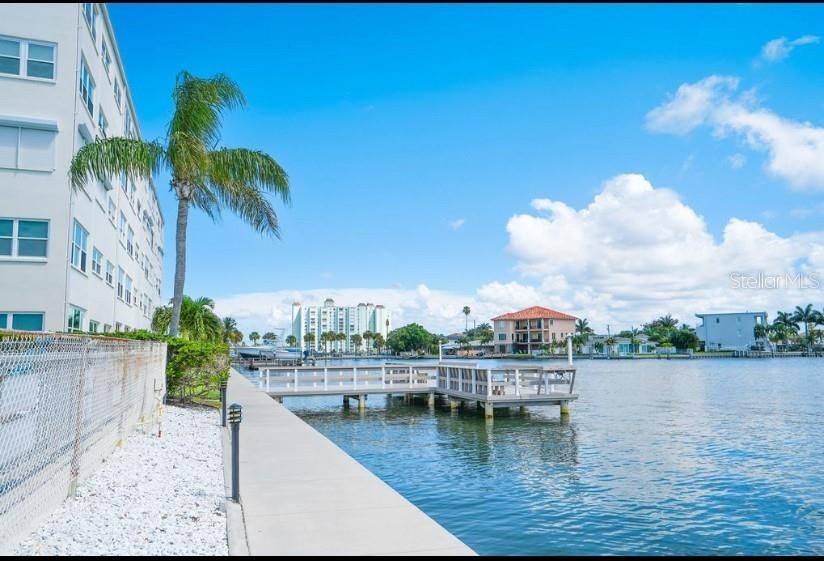 For Rent: $3,000 (2 beds, 2 baths, 1350 Square Feet)