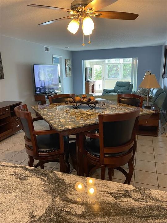 For Rent: $3,000 (2 beds, 2 baths, 1350 Square Feet)