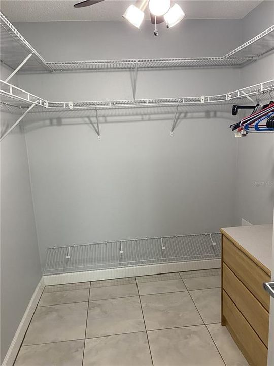 For Rent: $3,000 (2 beds, 2 baths, 1350 Square Feet)