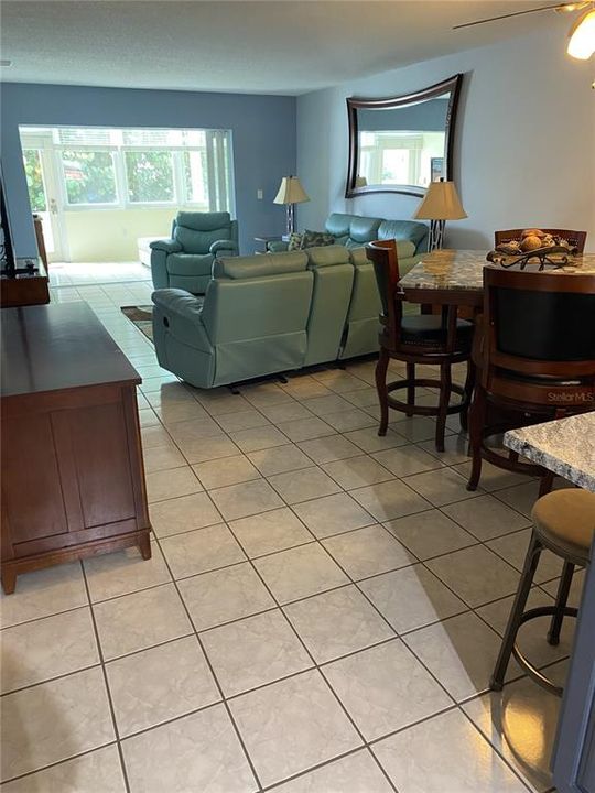 For Rent: $3,000 (2 beds, 2 baths, 1350 Square Feet)