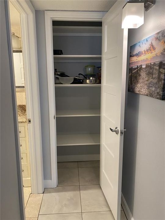 For Rent: $3,000 (2 beds, 2 baths, 1350 Square Feet)