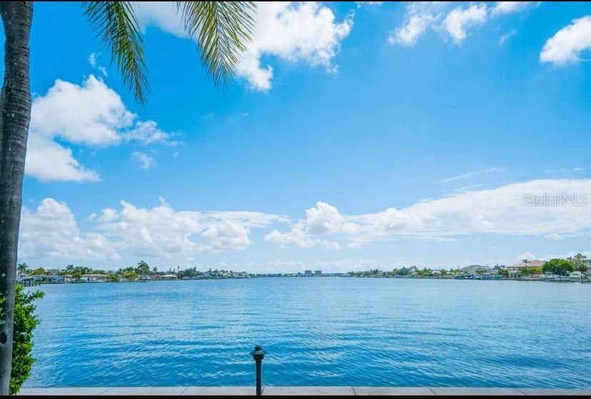 For Rent: $3,000 (2 beds, 2 baths, 1350 Square Feet)