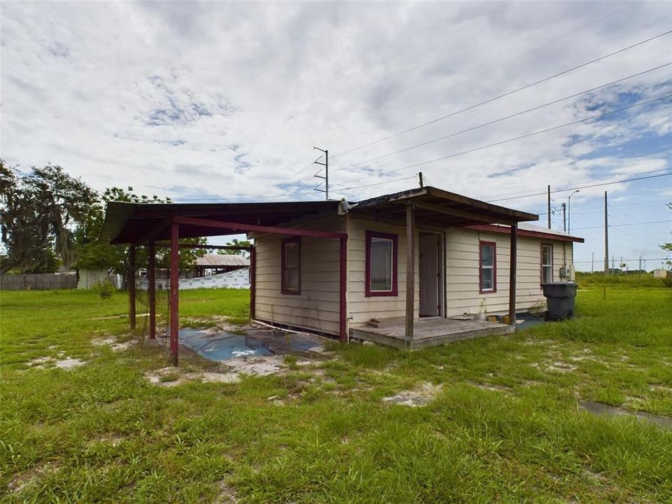 For Sale: $199,900 (3 beds, 1 baths, 417 Square Feet)