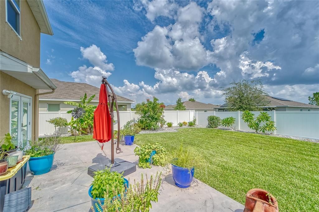 Active With Contract: $2,400 (4 beds, 2 baths, 2308 Square Feet)