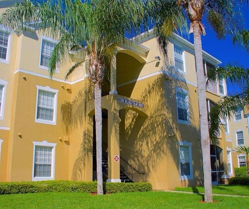 Recently Rented: $1,900 (3 beds, 2 baths, 1268 Square Feet)