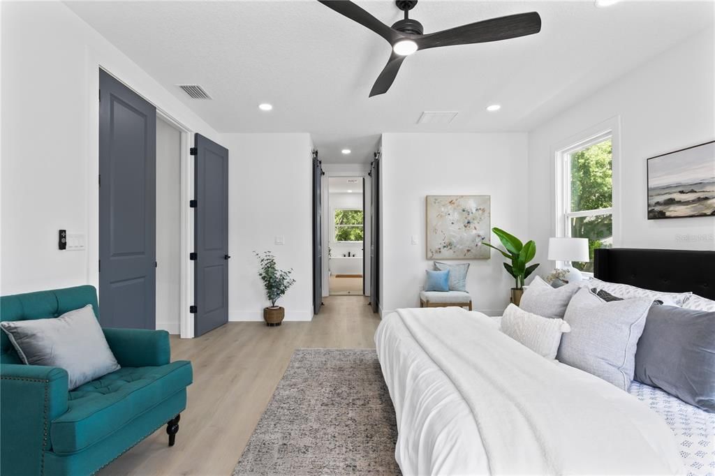 Active With Contract: $1,550,000 (5 beds, 4 baths, 3554 Square Feet)