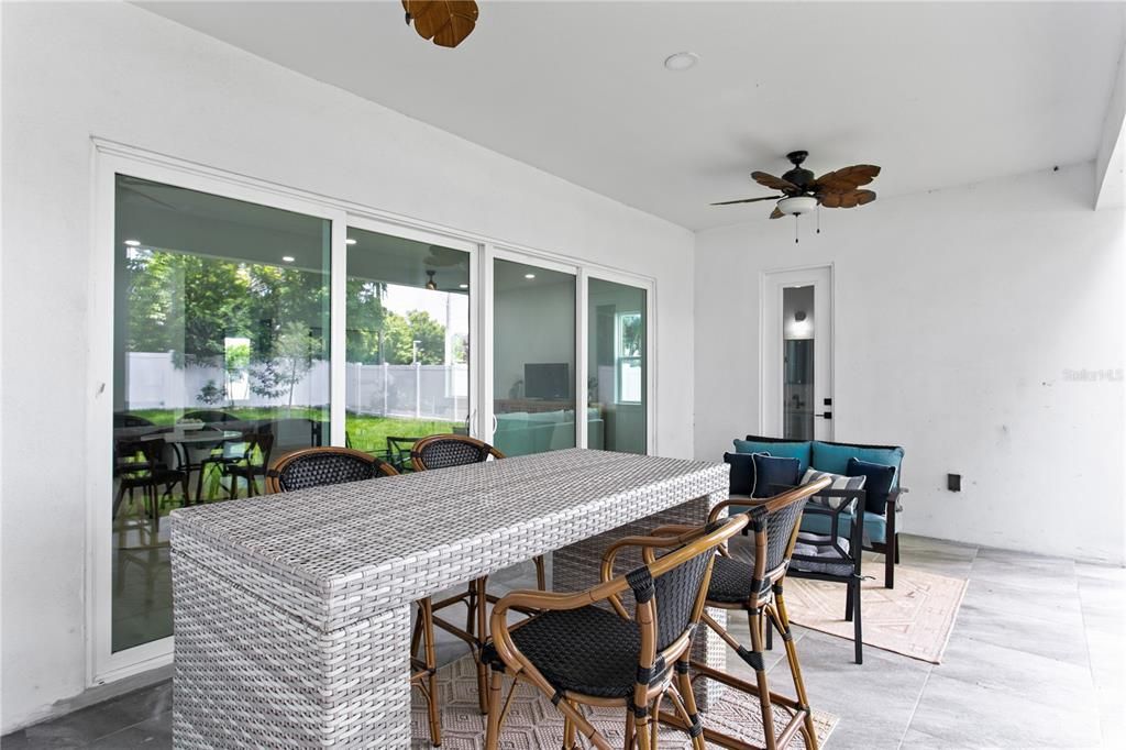 Active With Contract: $1,550,000 (5 beds, 4 baths, 3554 Square Feet)