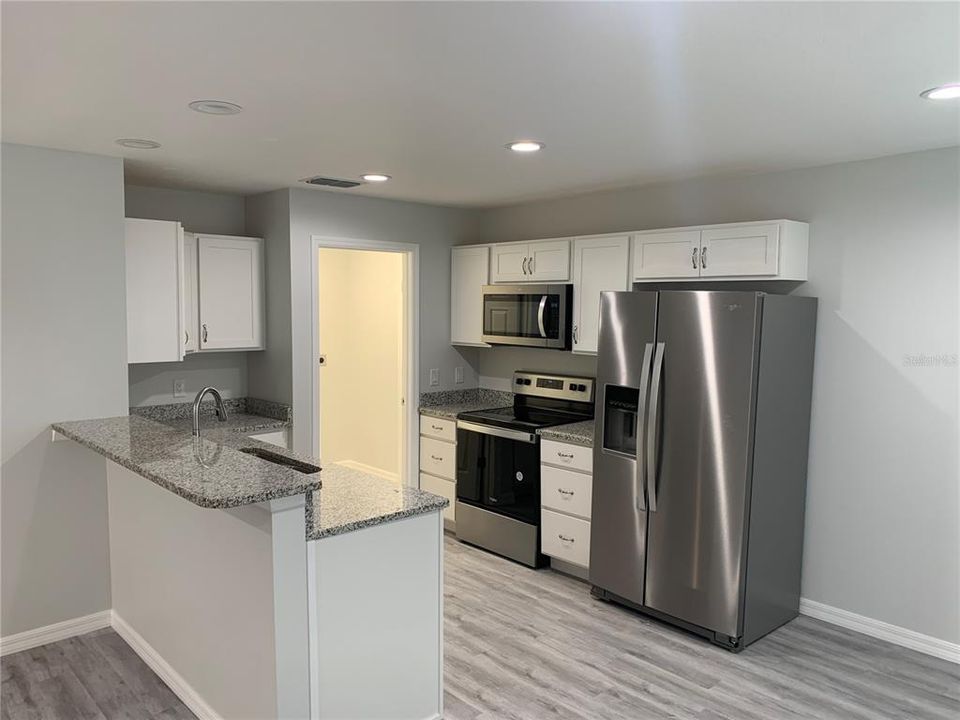 For Sale: $234,900 (3 beds, 2 baths, 1245 Square Feet)