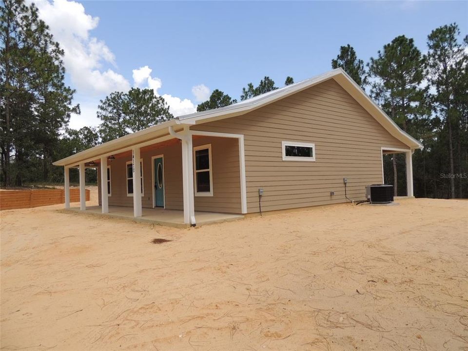 Active With Contract: $330,000 (3 beds, 2 baths, 1304 Square Feet)