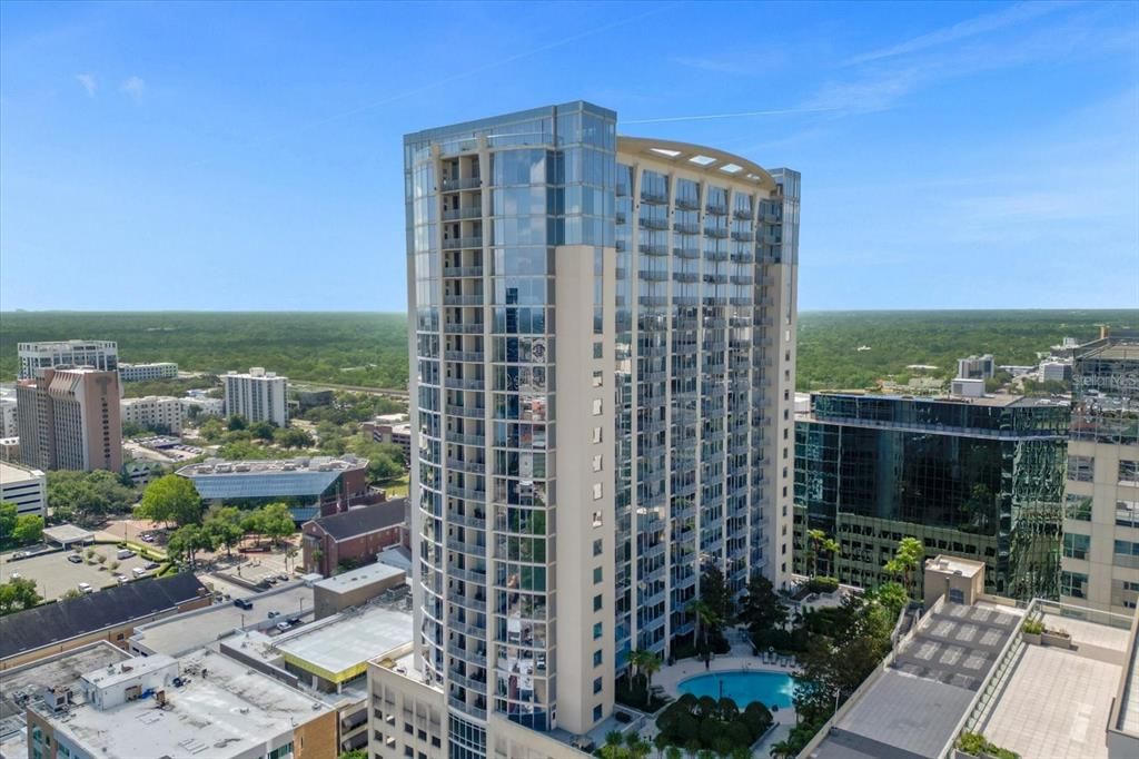 Active With Contract: $204,900 (1 beds, 1 baths, 615 Square Feet)