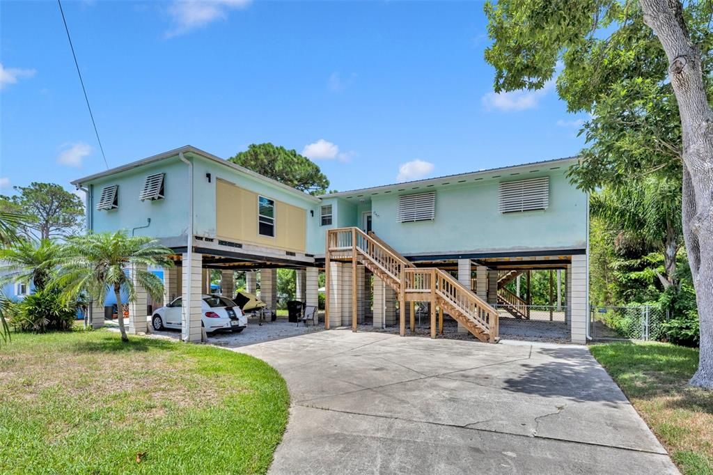 For Sale: $695,000 (3 beds, 2 baths, 1689 Square Feet)