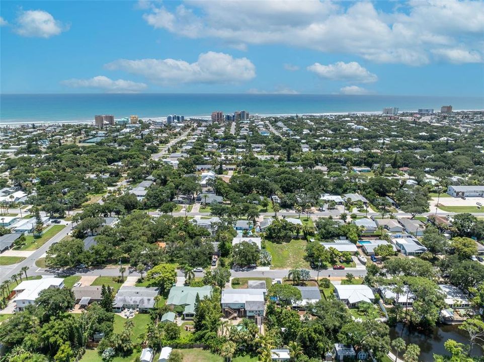 Active With Contract: $695,000 (3 beds, 2 baths, 1689 Square Feet)