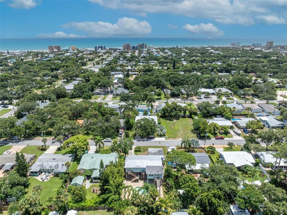 Active With Contract: $695,000 (3 beds, 2 baths, 1689 Square Feet)