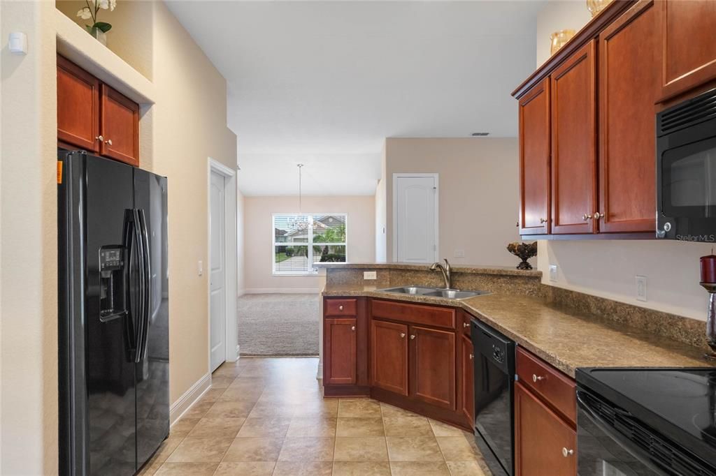 For Sale: $385,000 (4 beds, 2 baths, 1860 Square Feet)