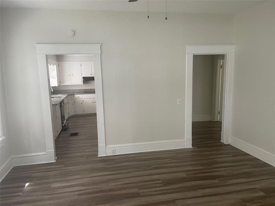 For Rent: $2,195 (4 beds, 2 baths, 2045 Square Feet)