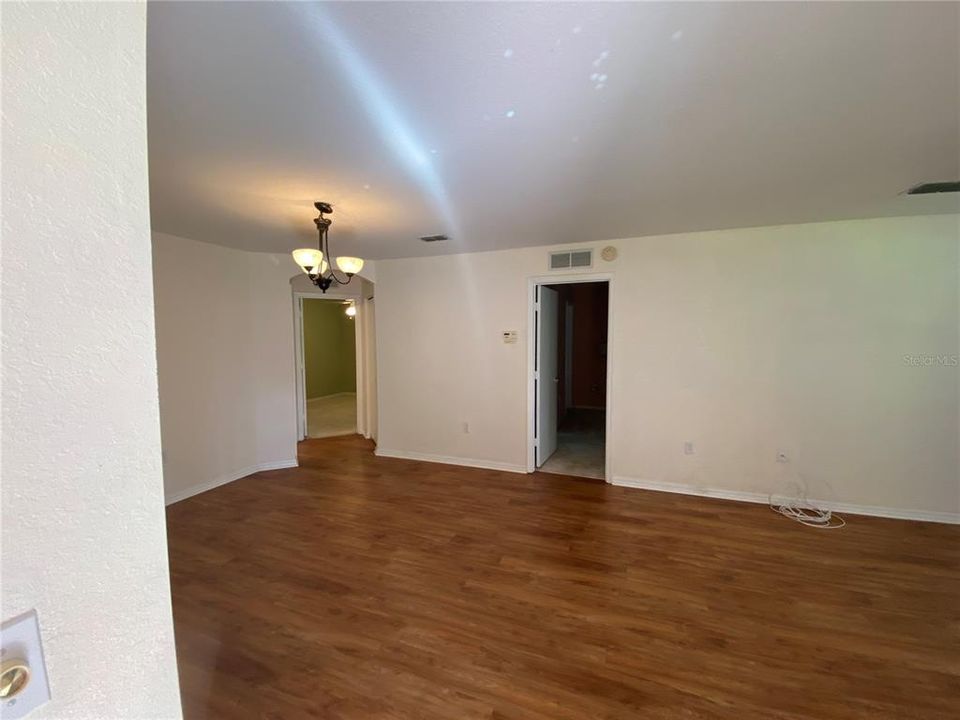 For Rent: $1,750 (2 beds, 2 baths, 1079 Square Feet)