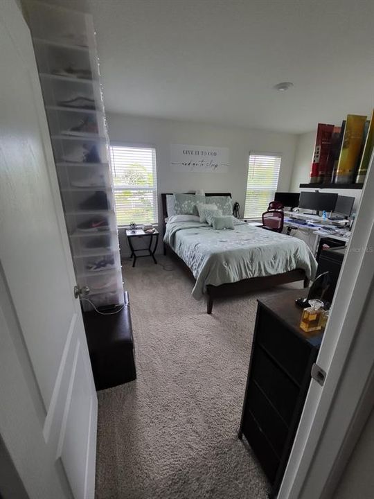 For Rent: $2,250 (3 beds, 2 baths, 1627 Square Feet)