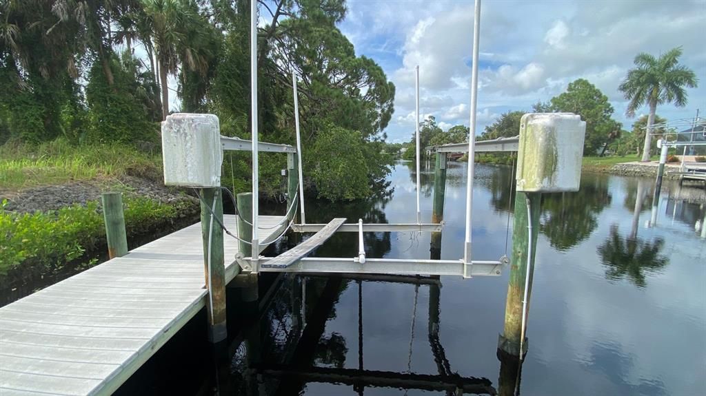 BOAT LIFT