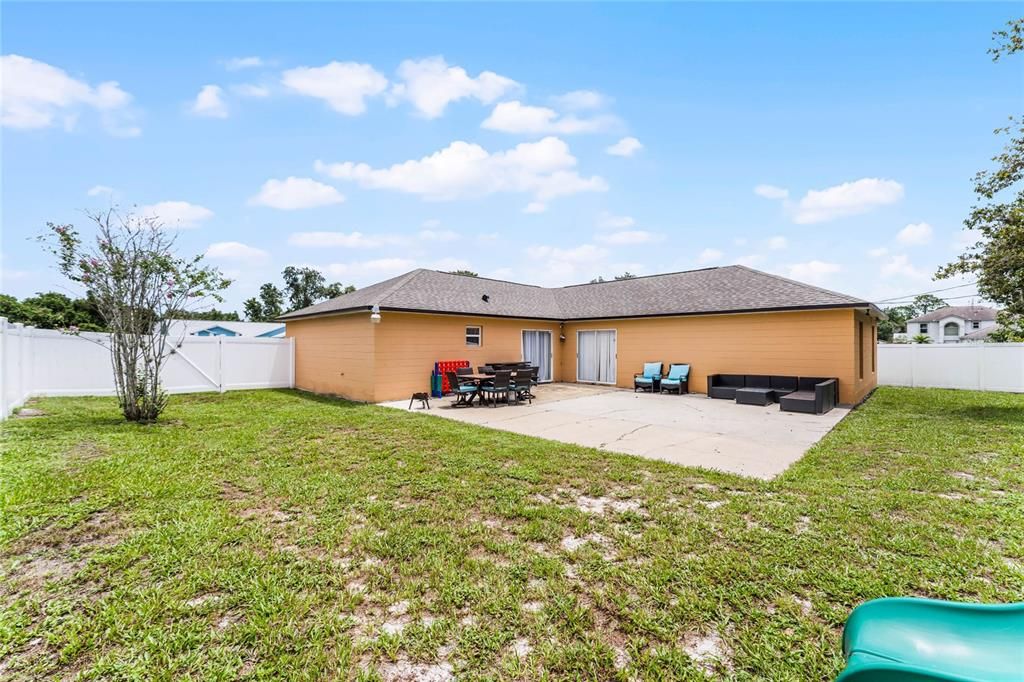 Active With Contract: $340,000 (4 beds, 2 baths, 1680 Square Feet)