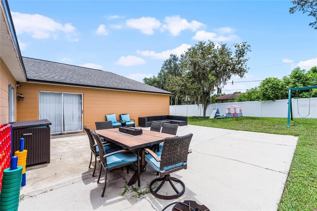 Active With Contract: $340,000 (4 beds, 2 baths, 1680 Square Feet)