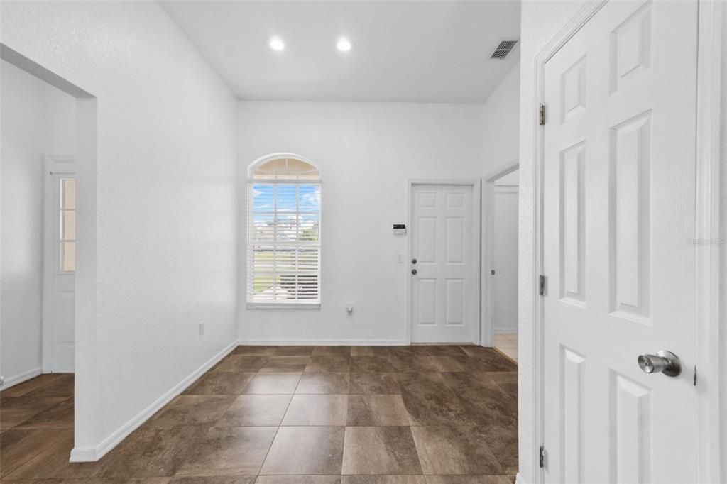 Kitchen dining area